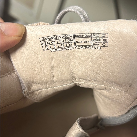 Vionic Jennings Elegant Women's Suede Sneakers in beige . Size 10‎ - Picture 7 of 12